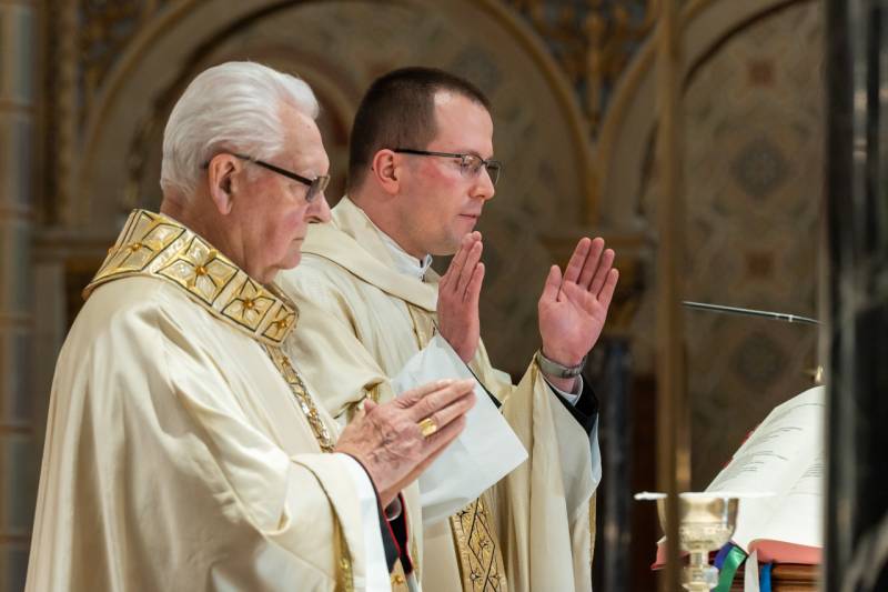 2024_04_12_elhunyt puspokok_31.jpg